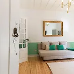 Castelo Premium By Homing Лісабон