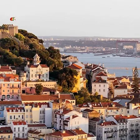 Castelo Premium By Homing * Lisbon